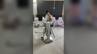 삼각대 개찰구 문